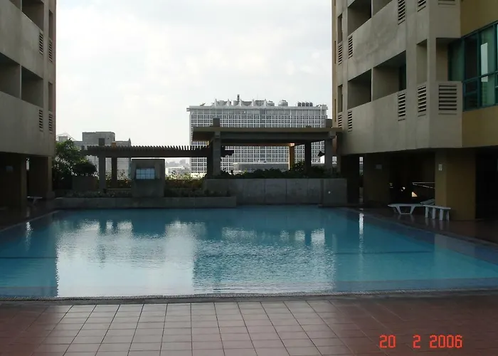 67 Sqm. Unit In Robinson Place Residences Appartement Manille